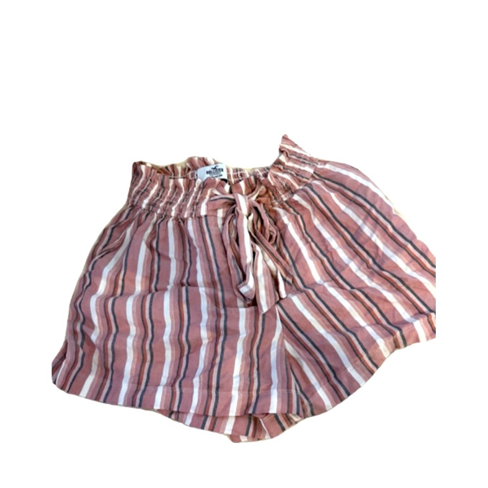 Striped Hollister shorts with tied bow.
